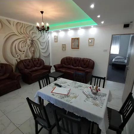 Emmabella Έγκερ